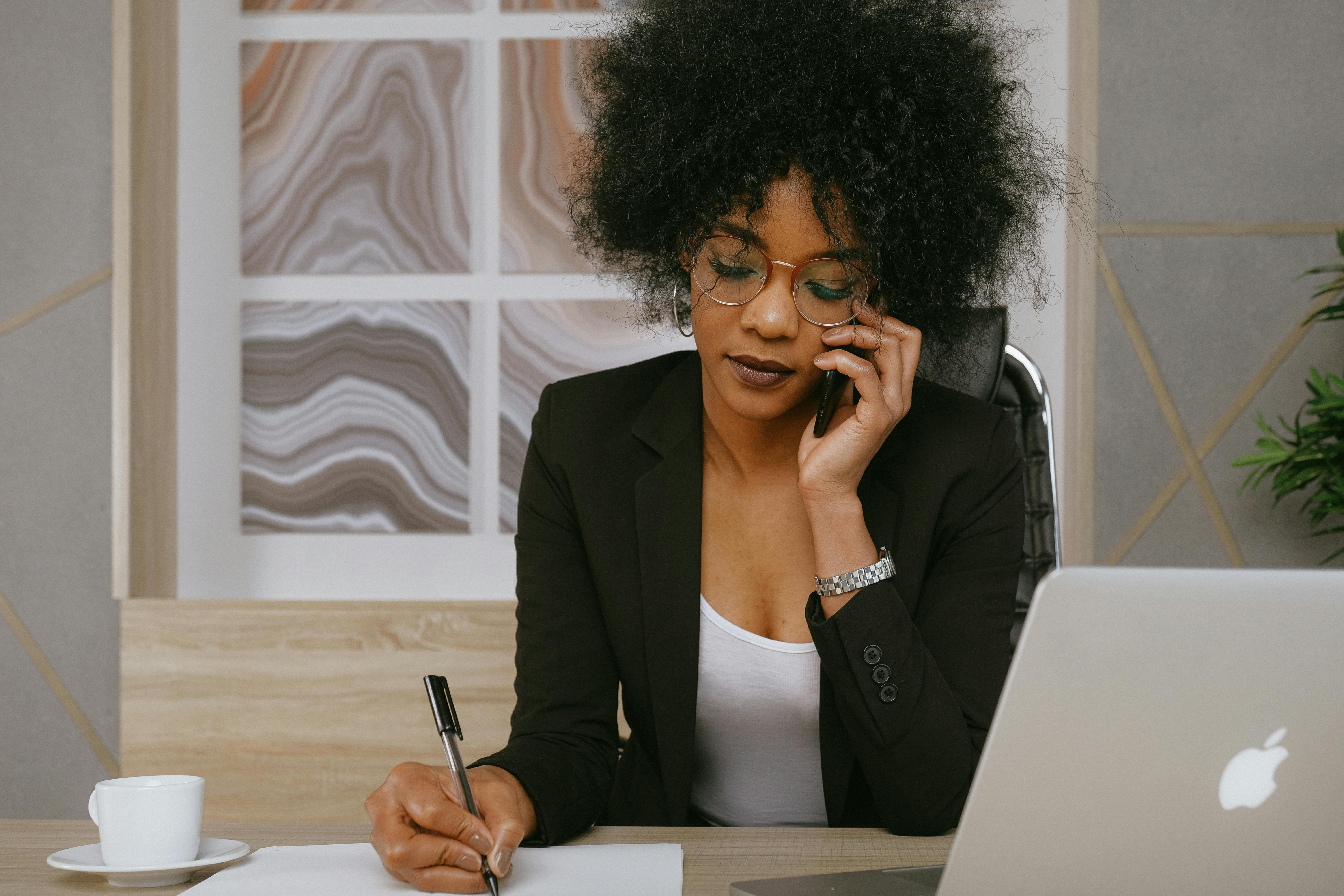 Handling Special Requests and Emergencies: What to Expect from Your Cleaning Company